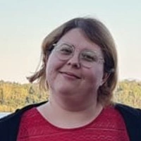 Julia T.
